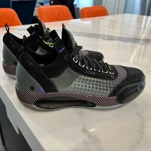 Jordan’s Mens Size 12